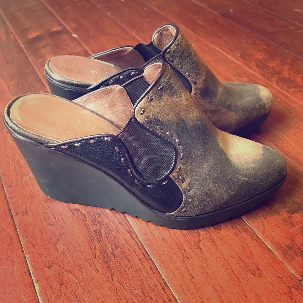 Donald J Pliner Ingrid 7.5 mule